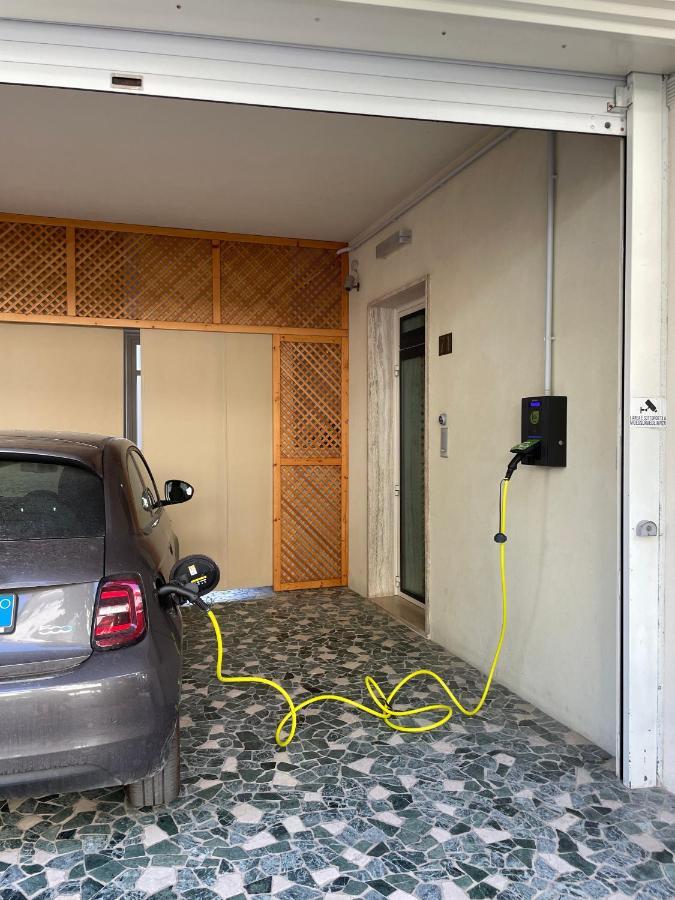 Hotel Lazzarini Bellaria-Igea Marina Buitenkant foto
